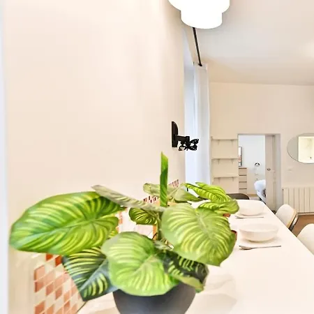 Au Coeur Du Marais - Iv Apartment